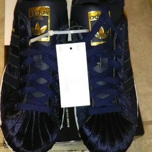 Adidas women's velvet superstar leather 3 stripes